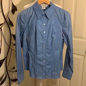 Starington “The Shirt Makers” china blue button down long sleeve blouse